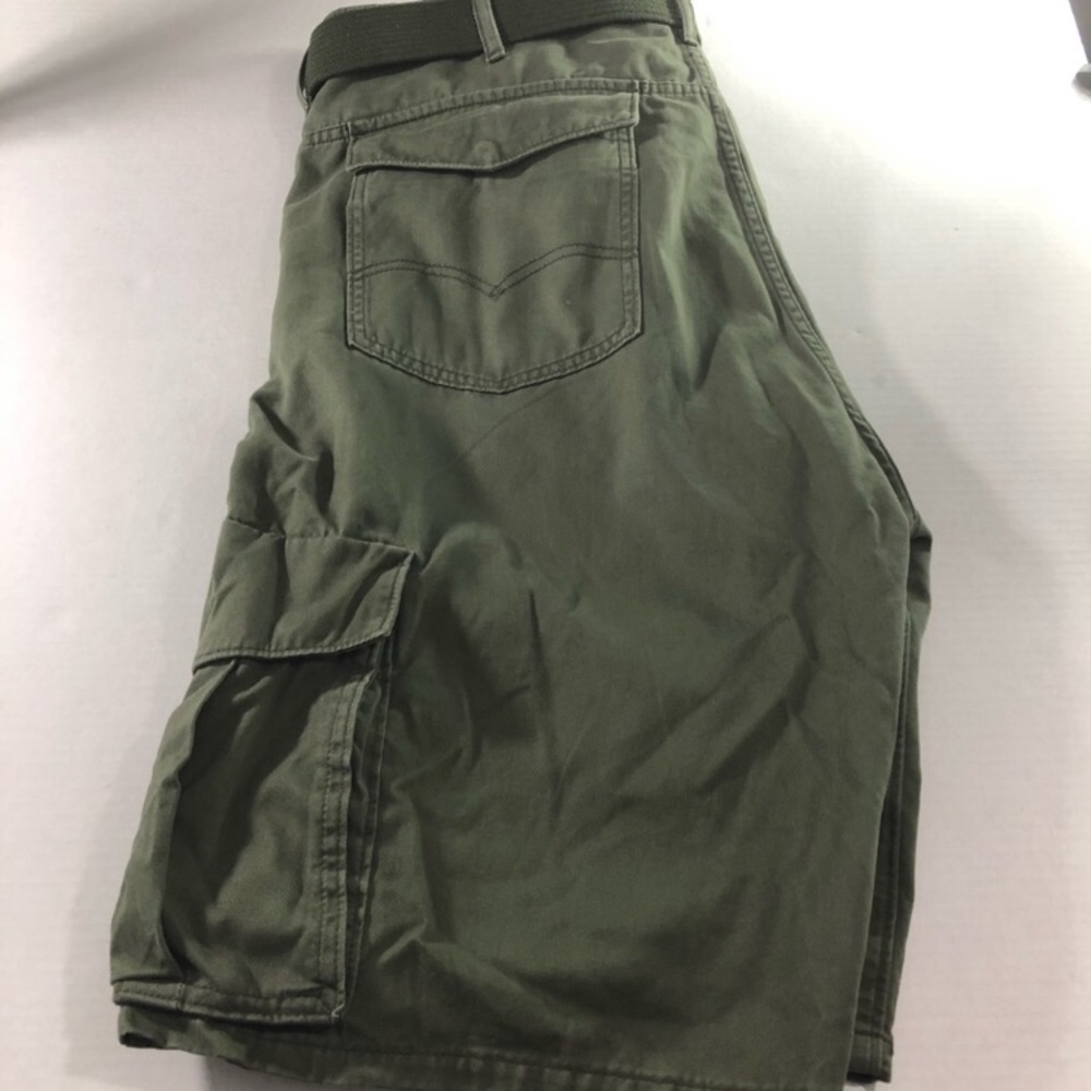Levi’s Cargo Shorts Olive Green